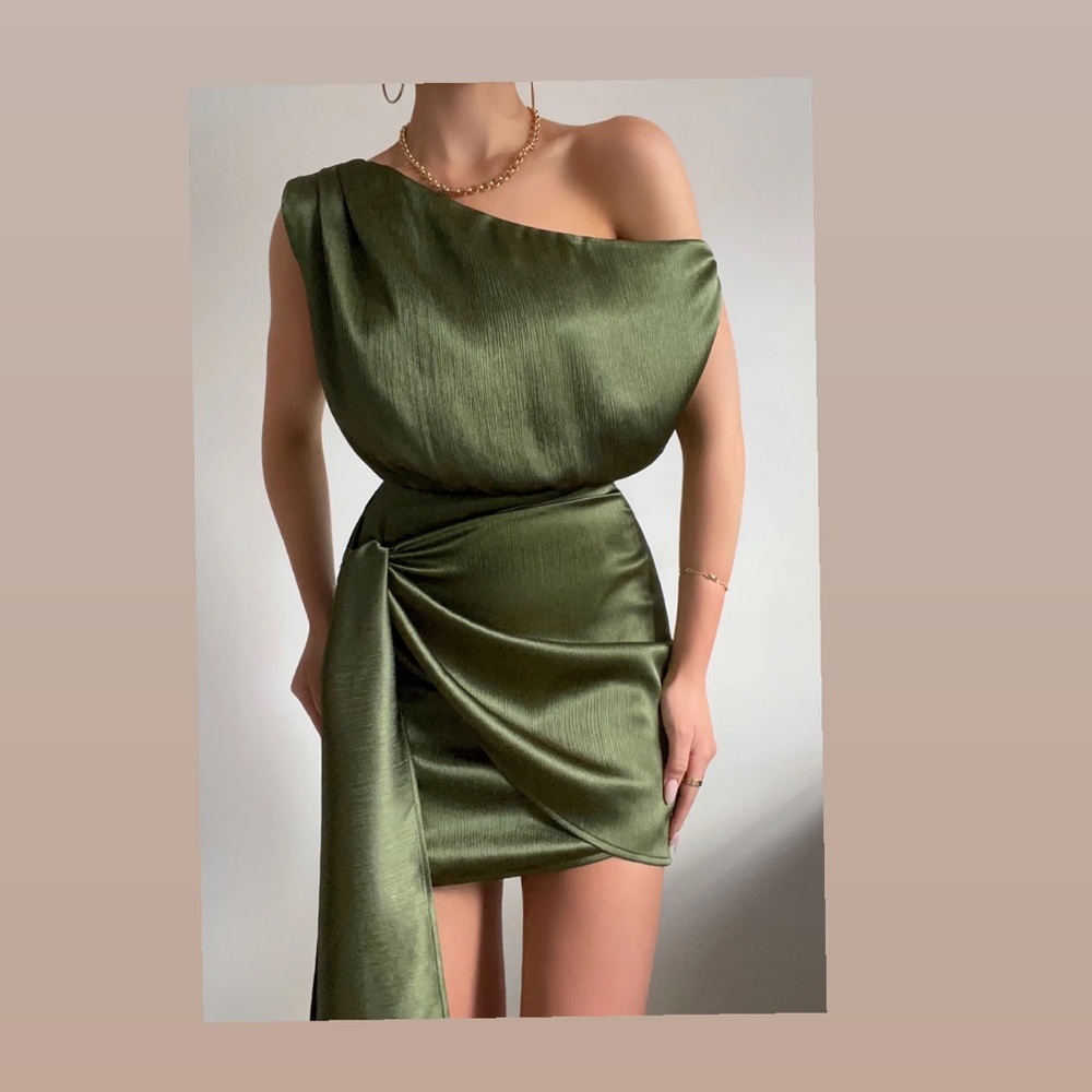 Green dress
